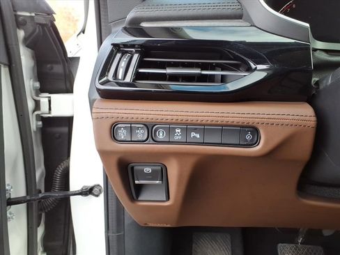 Used 2023 Acura MDX SH-AWD w/ Advance Package image 17