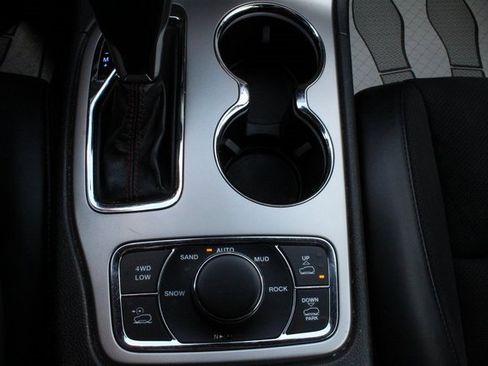 Used 2019 Jeep Grand Cherokee Trailhawk image 40