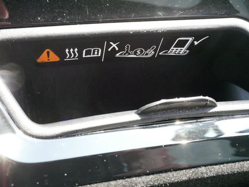Used 2024 Cadillac Lyriq Sport RWD image 31