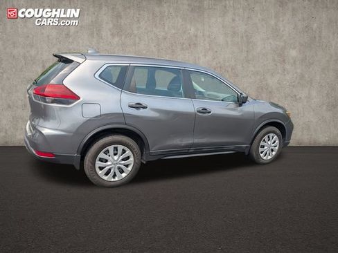 Used 2018 Nissan Rogue S AWD/4WD image 8
