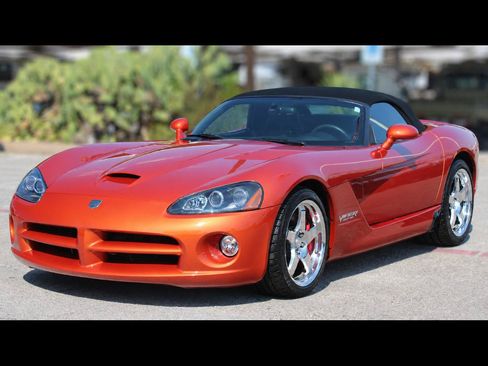 Used 2005 Dodge Viper SRT-10 w/ Copperhead Edition Group RWD image 1