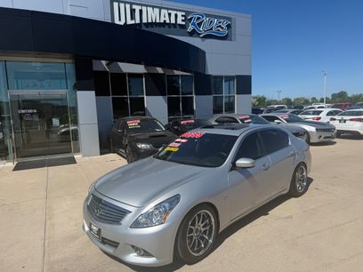 Used 2015 INFINITI Q40 AWD w/ Moonroof Package