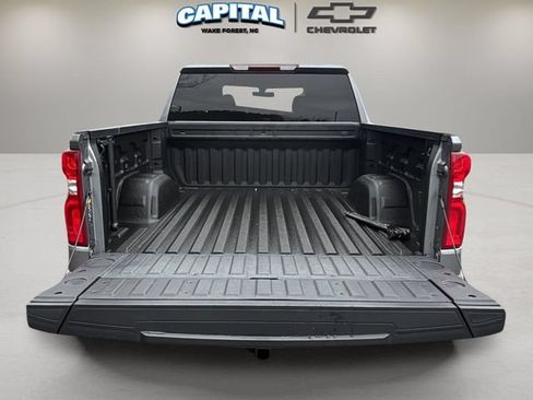 Used 2022 Chevrolet Silverado 1500 Custom AWD/4WD image 30