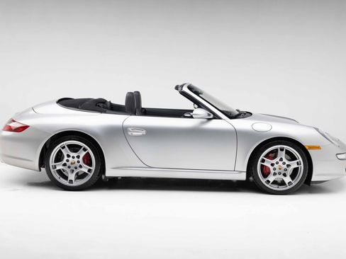 Used 2006 Porsche 911 Carrera S RWD image 15