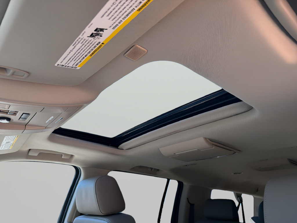 Used 2020 Chevrolet Suburban Premier RWD image 28