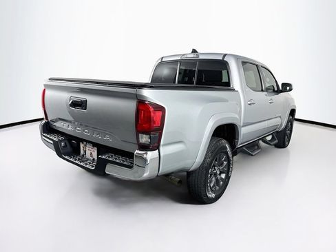 Used 2022 Toyota Tacoma SR5 w/ SR5 Appearance Package (SM) RWD image 10