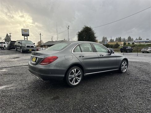 Used 2018 Mercedes-Benz C 300 4MATIC Sedan image 6