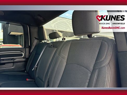 Used 2025 RAM 2500 Big Horn AWD/4WD image 31