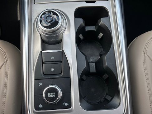 Used 2023 Ford Explorer XLT w/ Equipment Group 202A image 32