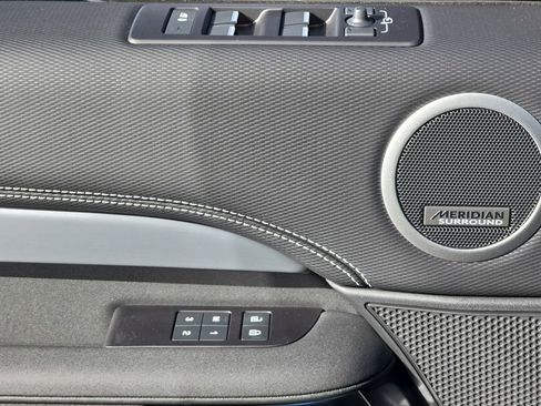 New 2026 Land Rover Discovery Limited Edition image 30