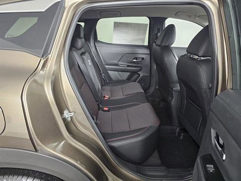 New 2026 Nissan Kicks SR w/ Cold Weather Package image 16