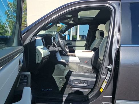Used 2024 Toyota Tundra Capstone AWD/4WD image 9