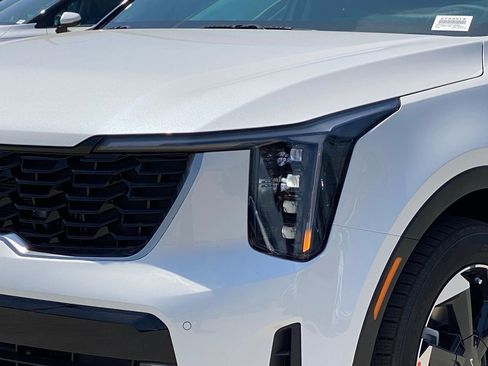New 2026 Kia Sorento EX FWD image 8