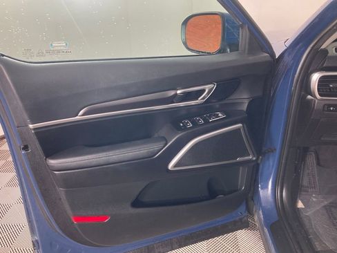 Certified 2023 Kia Telluride S w/ S Sunroof Package image 11