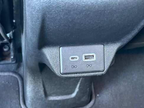 Used 2023 Chevrolet Bolt EUV Premier w/ Sun & Sound Package FWD image 40