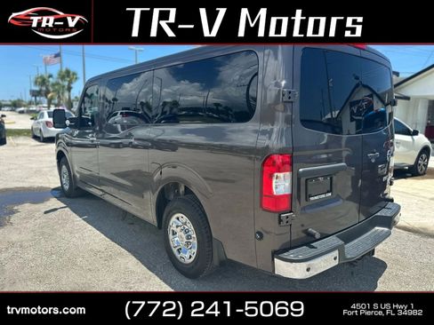 Used 2018 Nissan NV 3500 SL RWD image 9