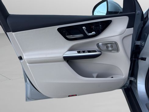 New 2026 Mercedes-Benz GLC 300 GLC 300 image 39