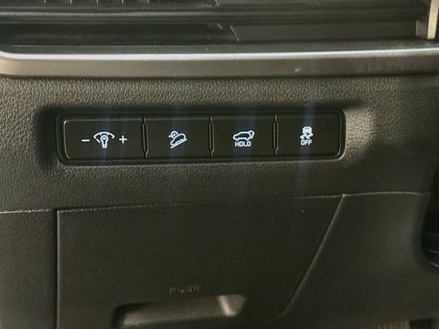 Used 2025 Kia Telluride S AWD/4WD image 17