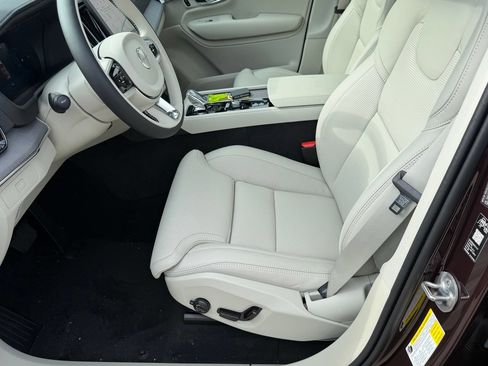 New 2026 Volvo XC90 B6 Ultra w/ Protection Package Premier AWD/4WD image 17