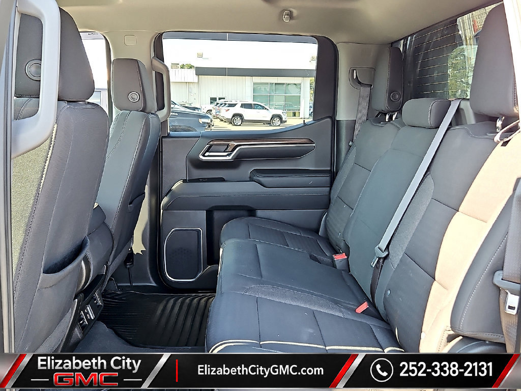 Used 2024 Chevrolet Silverado 1500 RST w/ Z71 Off-Road Package AWD/4WD image 11