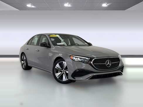 Used 2026 Mercedes-Benz E 450 4MATIC Sedan image 6
