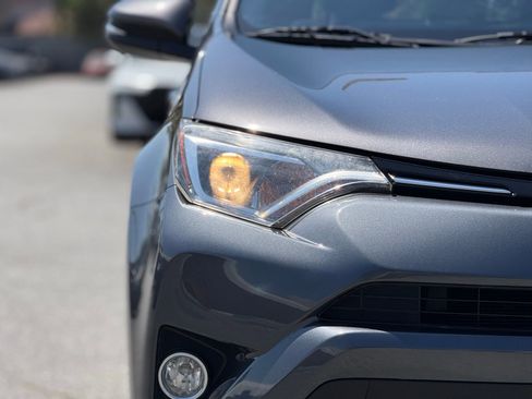 Used 2018 Toyota RAV4 XLE w/ Plus Extra Value Package image 13