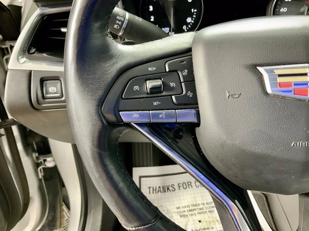 Used 2020 Cadillac XT6 Premium Luxury AWD/4WD image 27
