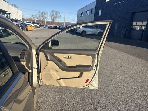 Used 2008 Hyundai Elantra SE image 7