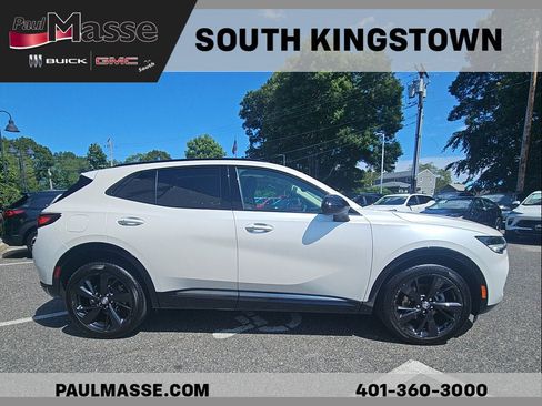 Used 2023 Buick Envision Essence w/ Sport Touring Package AWD/4WD image 4