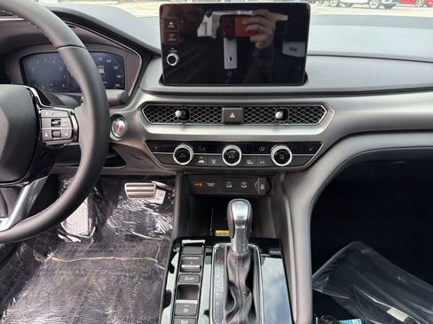 New 2026 Acura Integra A-Spec image 18