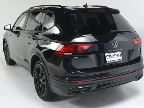 Used 2022 Volkswagen Tiguan SE R-Line image 9
