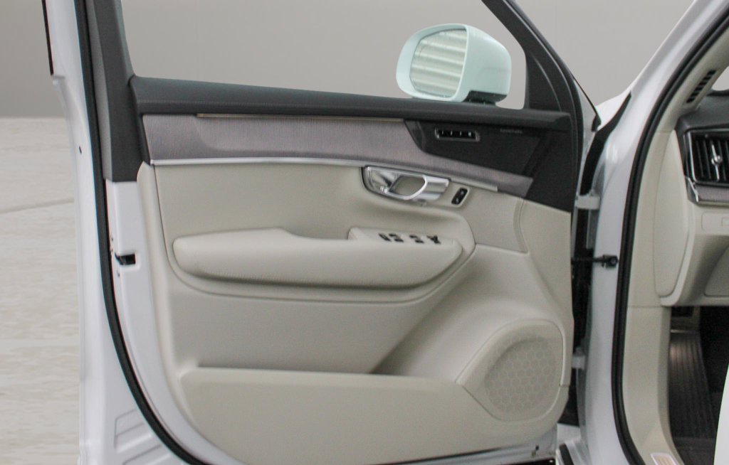 Certified 2026 Volvo XC90 B6 Ultra w/ Protection Package AWD/4WD image 27
