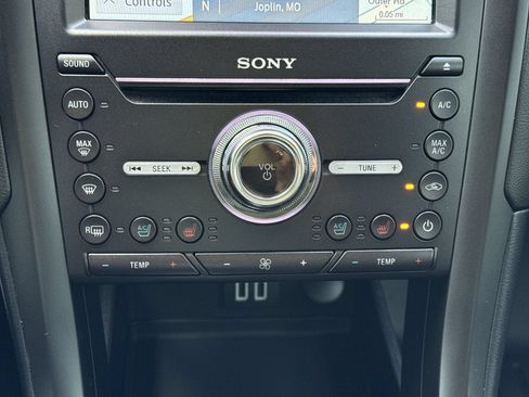 Used 2020 Ford Fusion Titanium AWD/4WD image 19