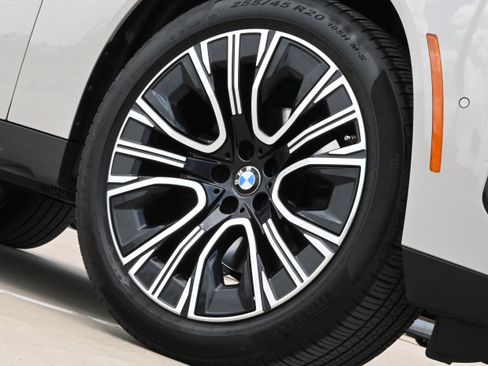 Certified 2025 BMW X3 xDrive30i w/ Premium Package image 9