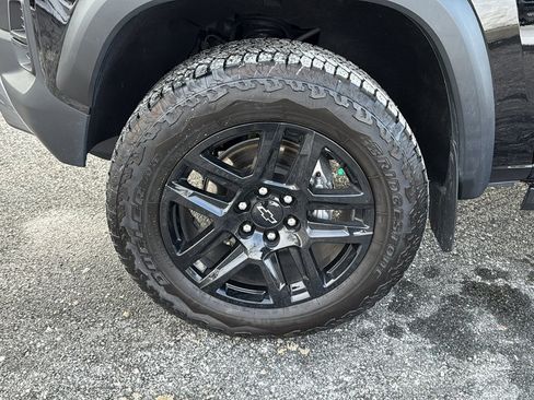 Used 2024 Chevrolet Colorado Trail Boss w/ Advanced Trailering Package image 10