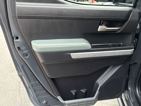 Used 2024 Toyota Tacoma 4x4 Double Cab Hybrid image 17