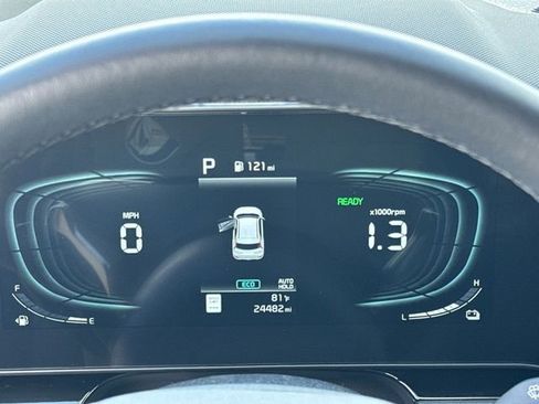 Used 2023 Kia Niro EX FWD image 17