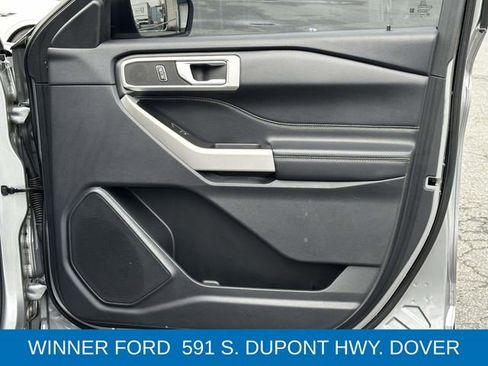 Used 2022 Ford Explorer XLT image 10