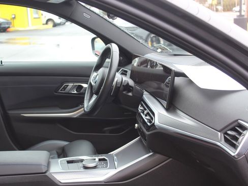 Used 2023 BMW M340i xDrive image 24