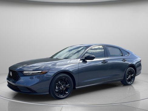New 2025 Honda Accord SE image 3