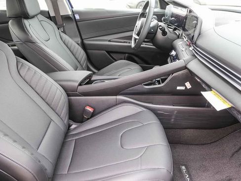 New 2026 Hyundai Elantra Limited FWD image 19