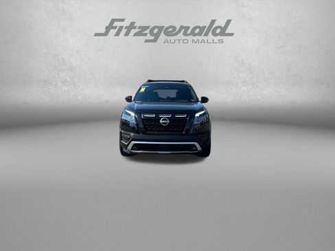 Used 2025 Nissan Pathfinder Rock Creek AWD/4WD image 2
