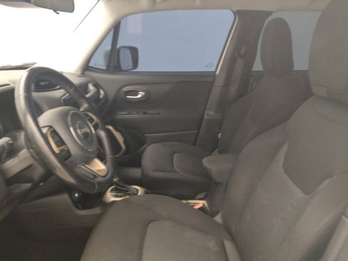 Used 2015 Jeep Renegade Latitude w/ Popular Equipment Group AWD/4WD image 17