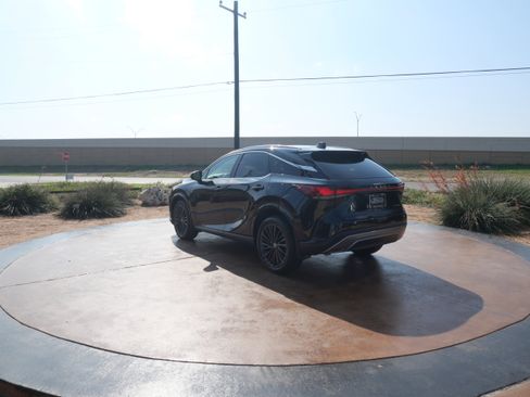 Used 2024 Lexus RX 350 Premium image 4