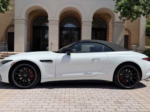 Used 2022 Mercedes-Benz SL 55 AMG 4MATIC image 42