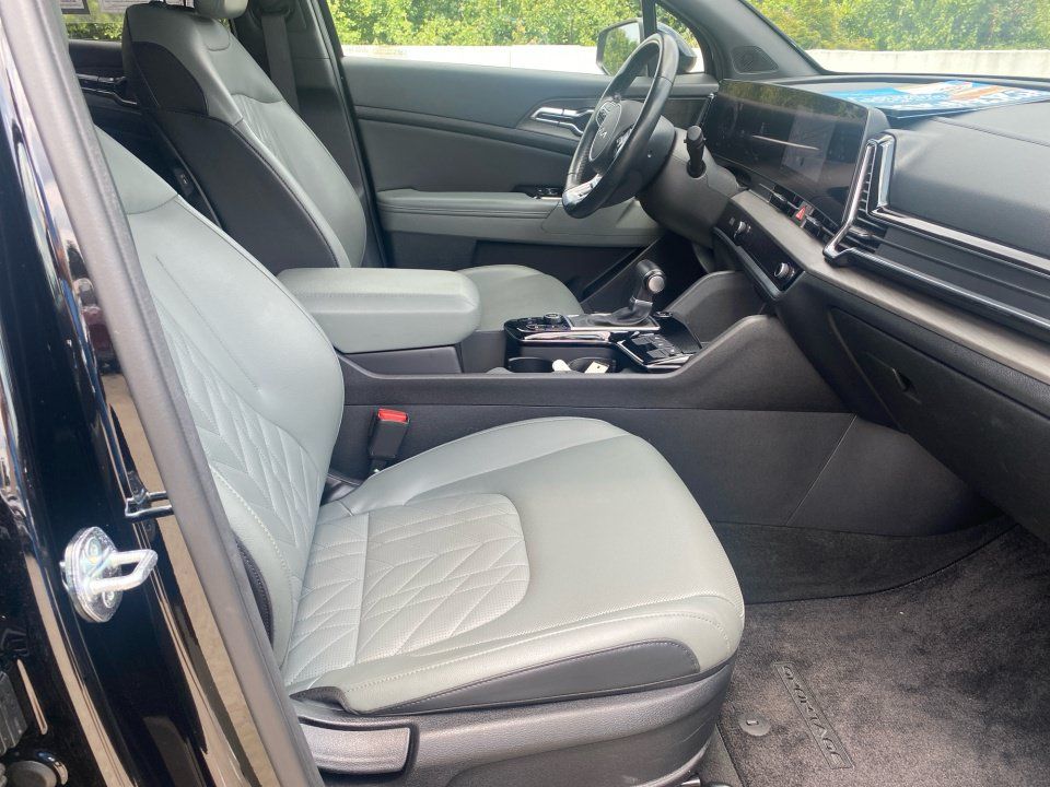 Used 2023 Kia Sportage X-Pro AWD/4WD image 32