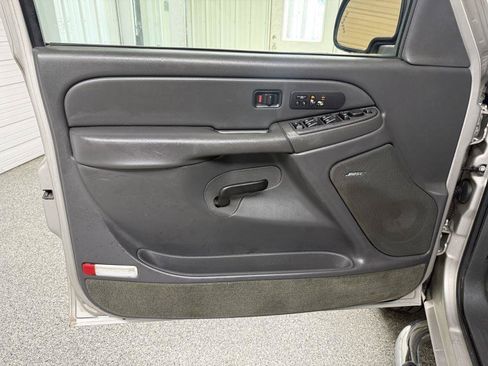 Used 2004 Chevrolet Silverado 2500 LT w/ Skid Plate Package AWD/4WD image 20