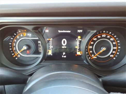 New 2025 Jeep Gladiator Mojave w/ Safety Group image 16