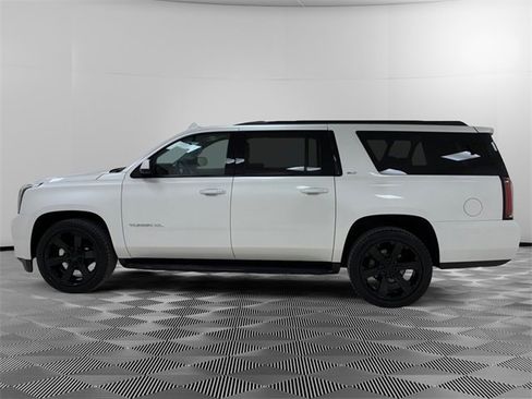 Used 2019 GMC Yukon XL SLT w/ Graphite Performance Edition image 6