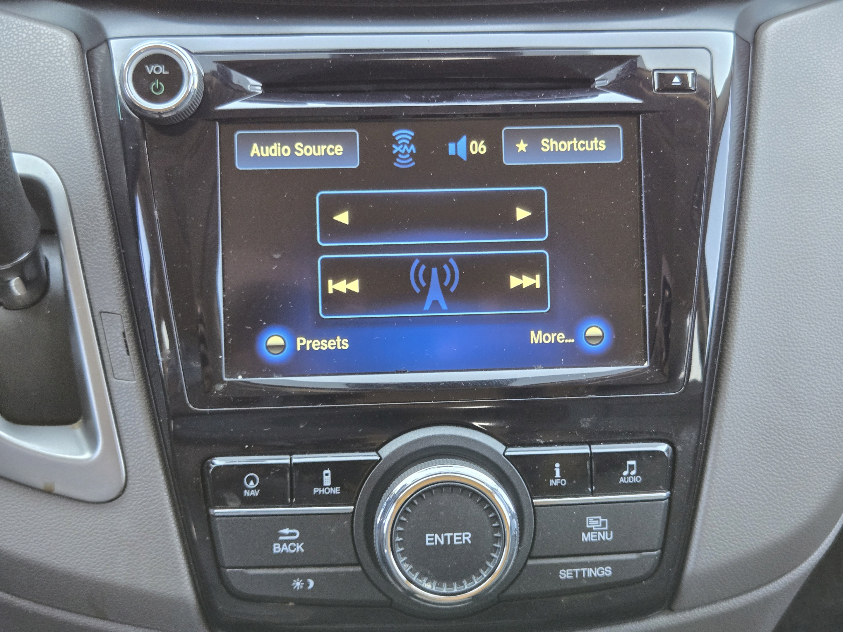 Used 2017 Honda Odyssey EX-L image 16